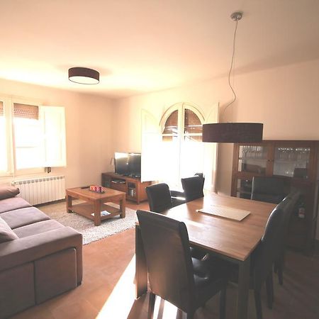 Apartment Market Square Кардона Экстерьер фото